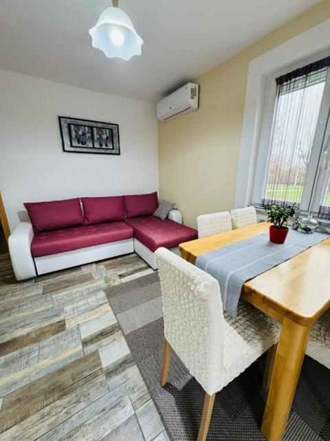 Apartments Paradise Licko Petrovo Selo Ngoại thất bức ảnh